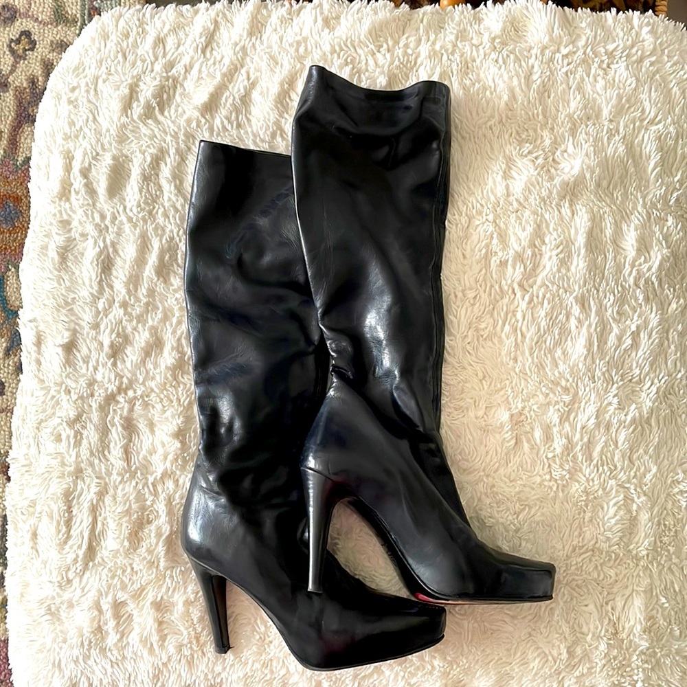 Knee high Mascaro leather platform boots